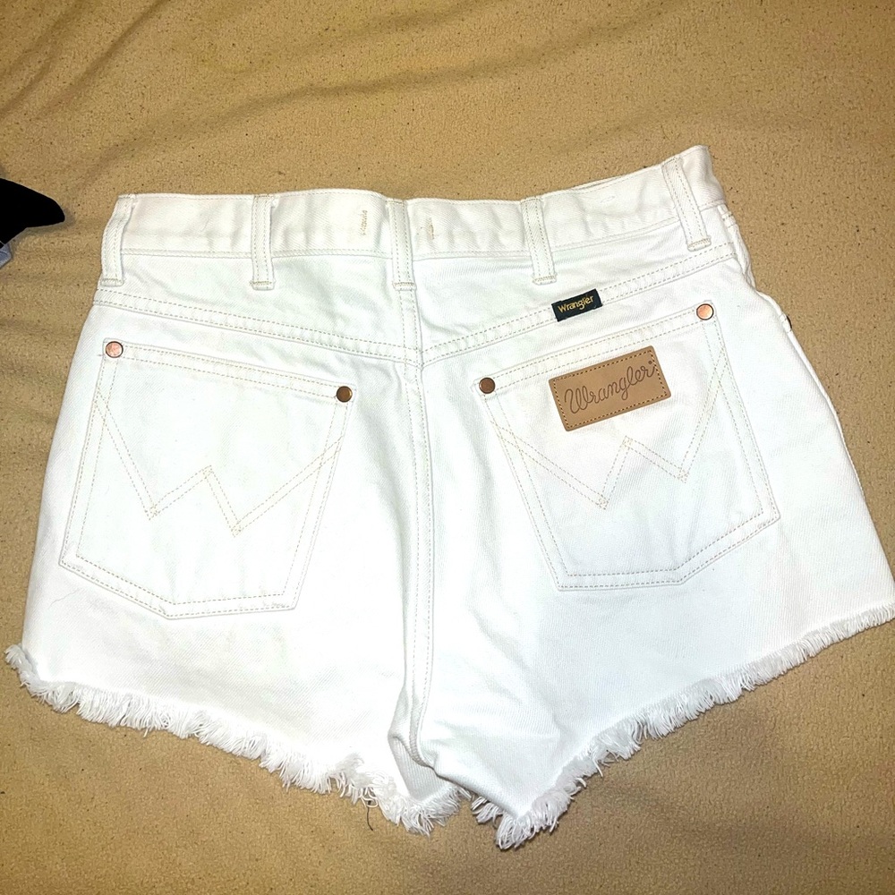 Wrangler Women’s Natural Festival Shorts